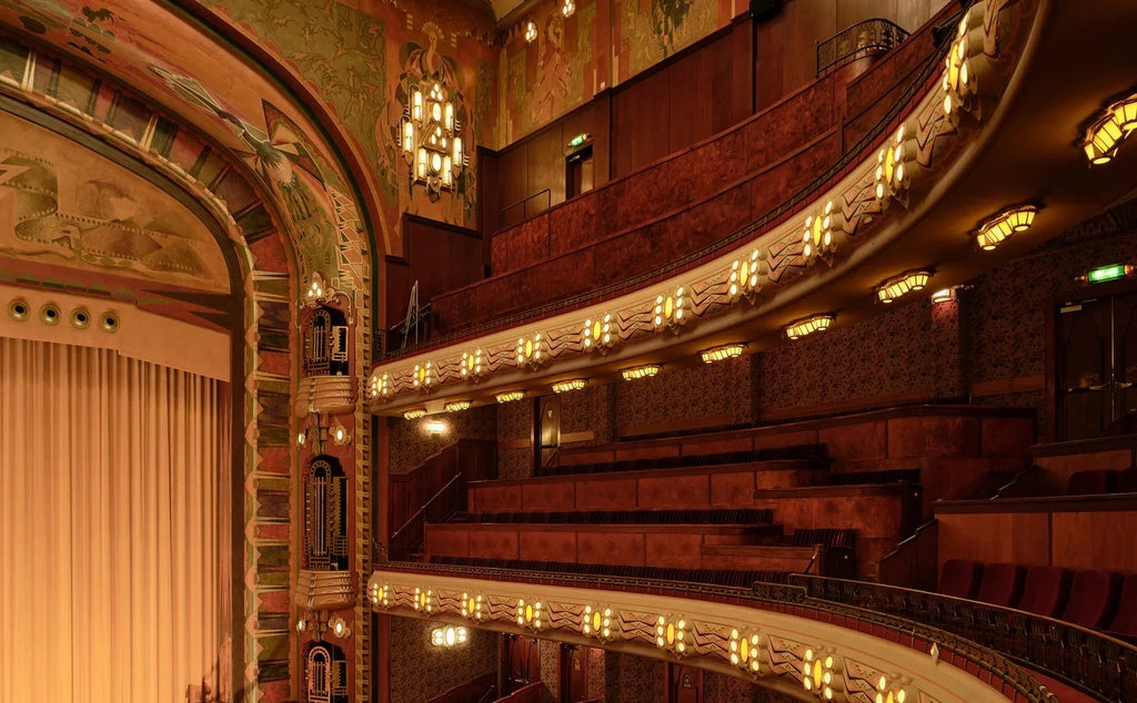 Cinema of Dreams: The Inspiring Story of Amsterdam's Tuschinski Theater