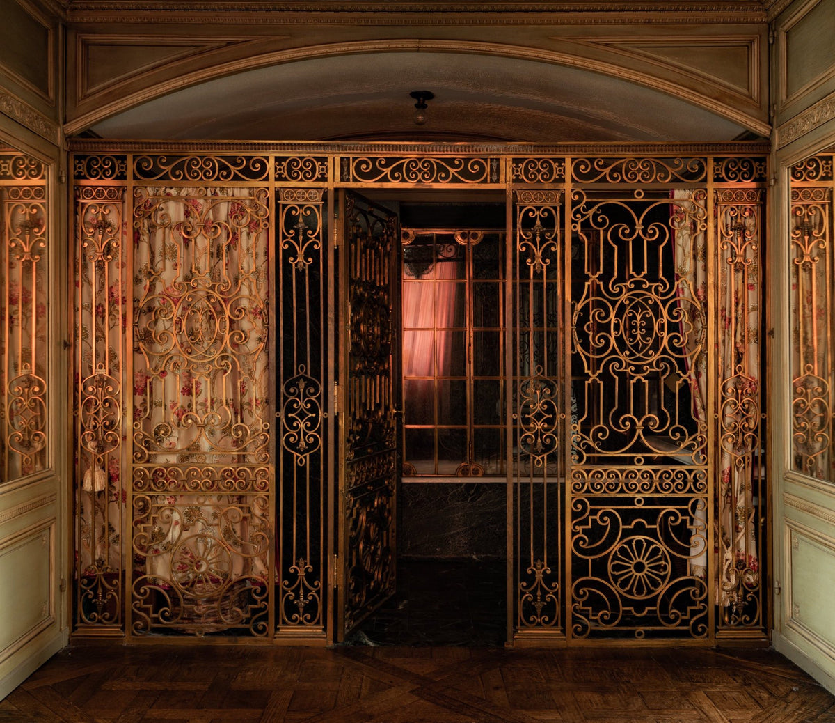 Paris in Minnesota: An Extraordinary House Tour – Cabana Magazine