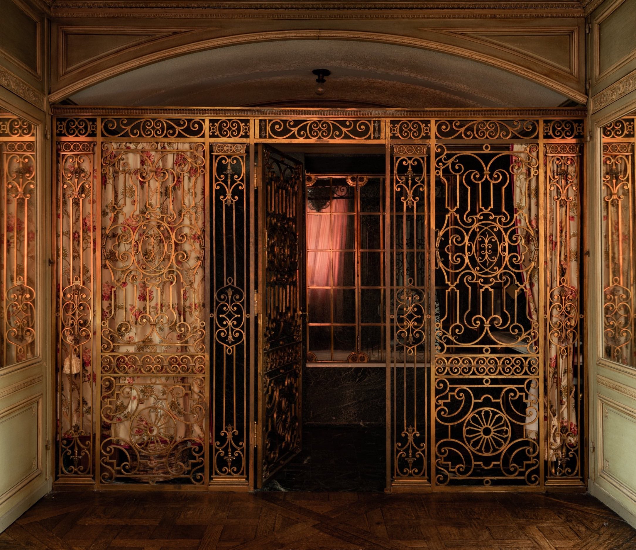 Paris in Minnesota: An Extraordinary House Tour – Cabana Magazine