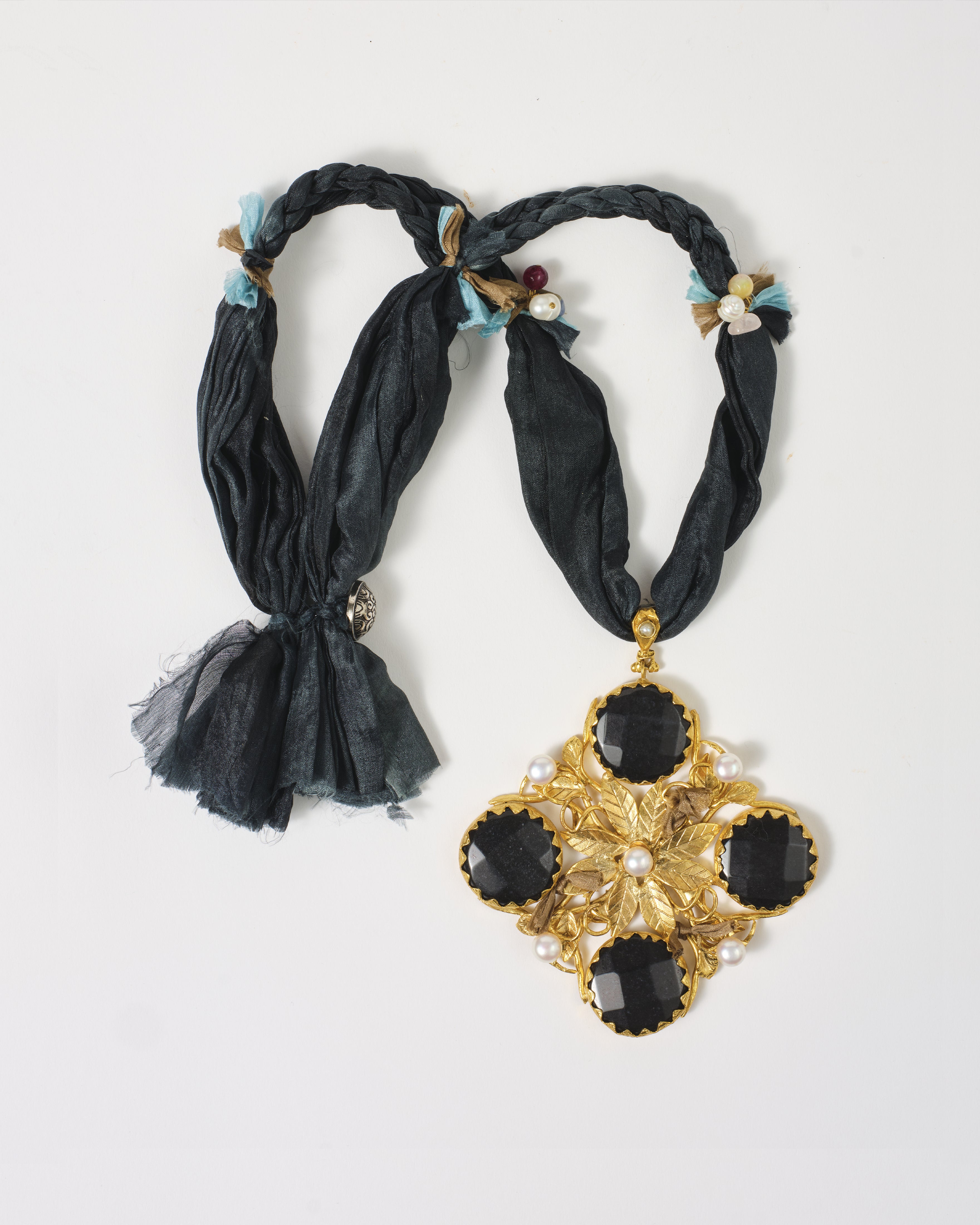 Pendant Necklace Floral