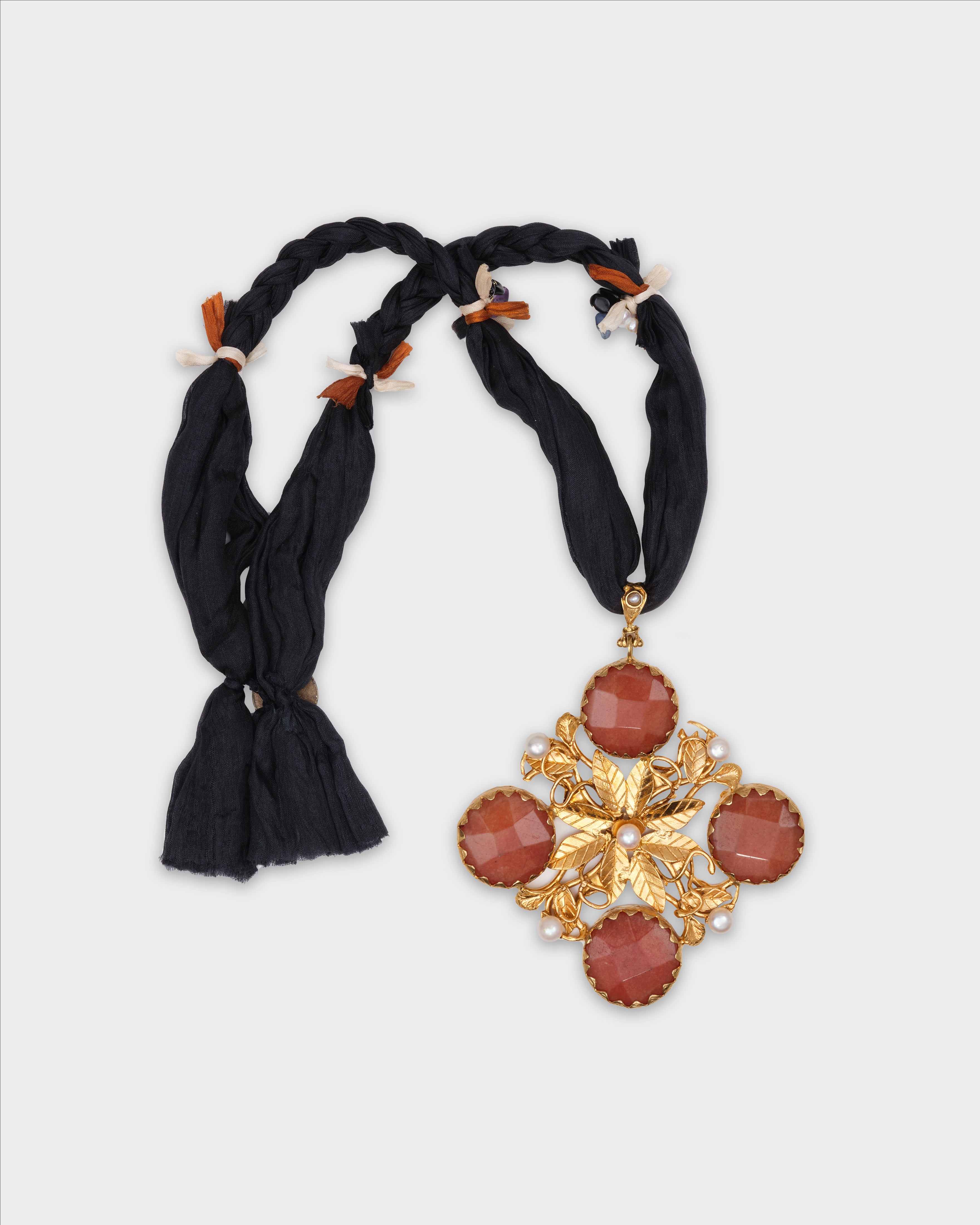 Pendant Necklace Floral