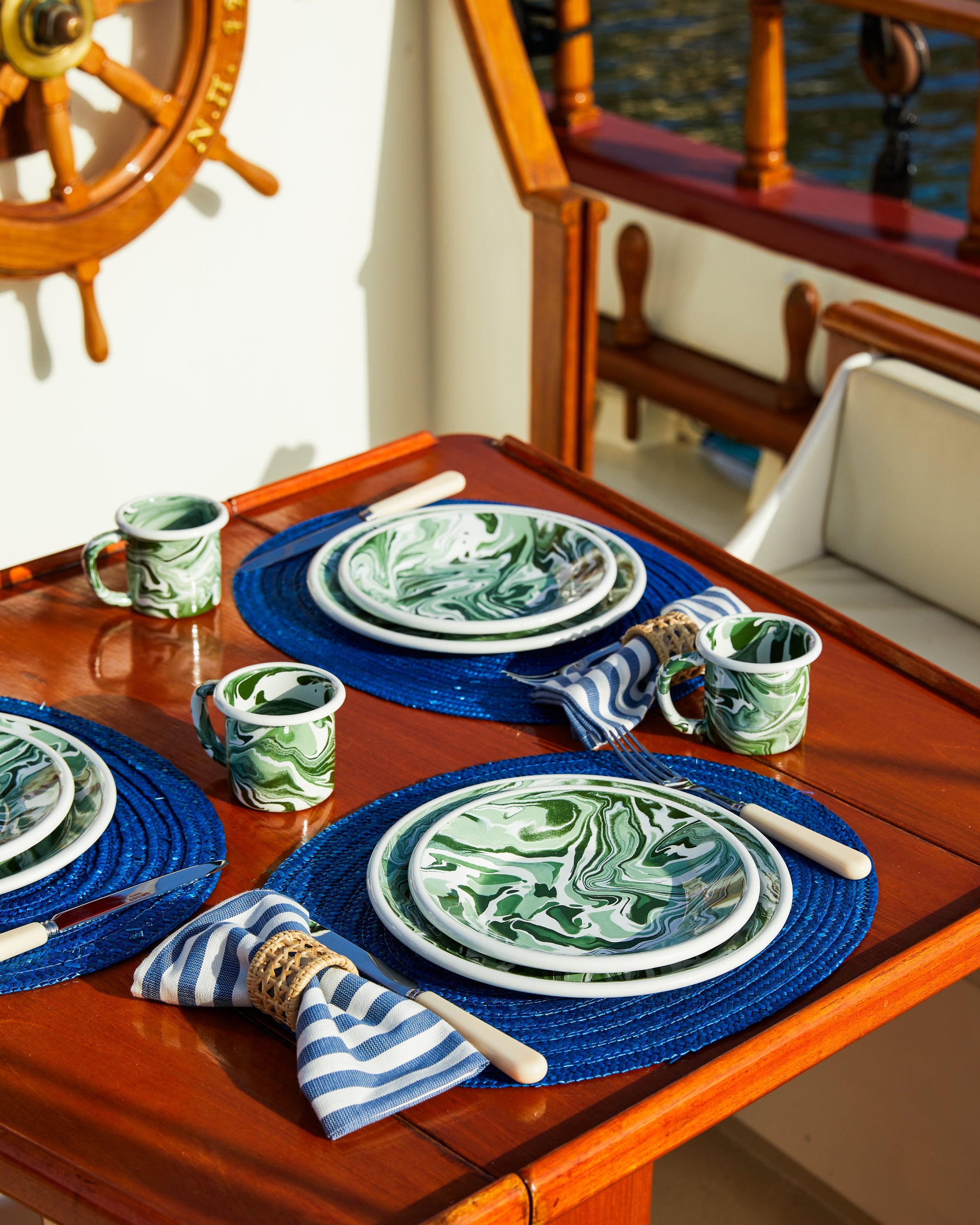 Marbled Enamel Dessert Plate, Green – Cabana Magazine