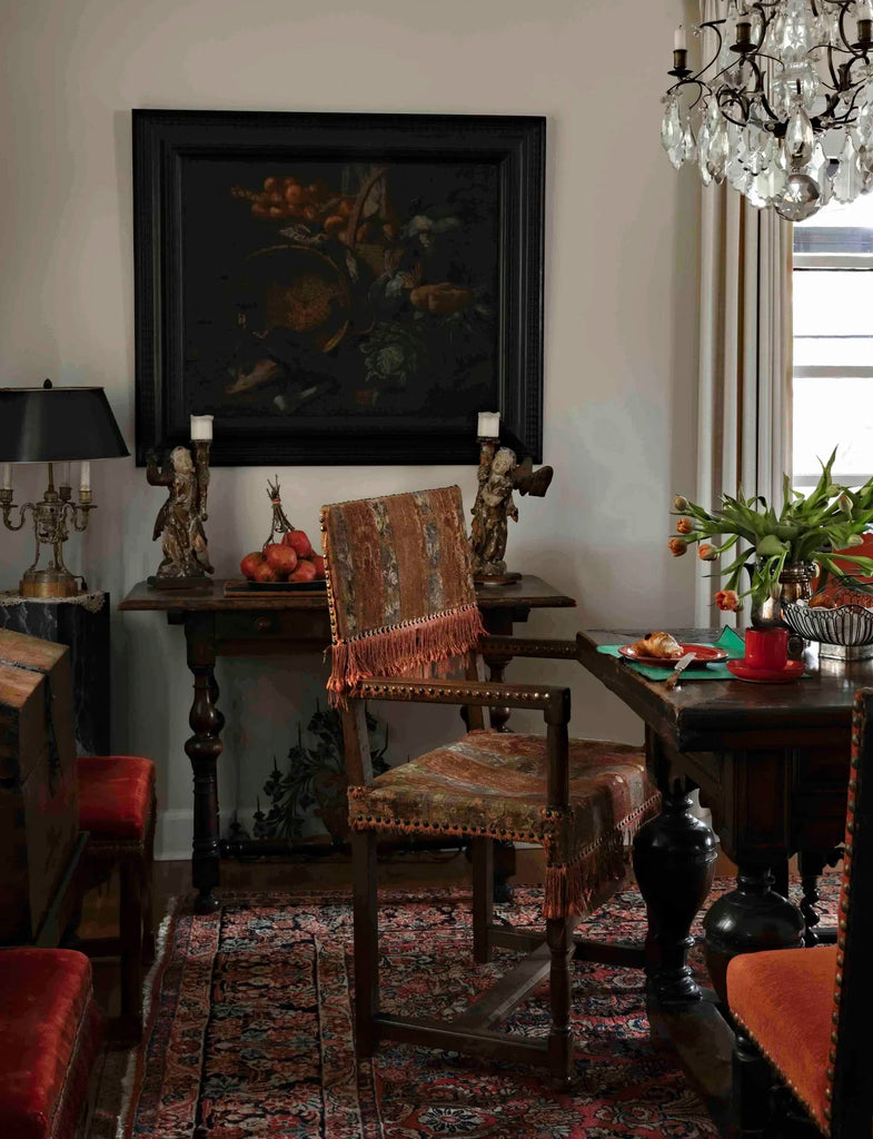 A House of Surprises: An Antique Dealer's Modernist Home – Cabana Magazine