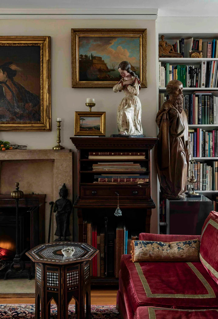 A House of Surprises: An Antique Dealer's Modernist Home – Cabana Magazine