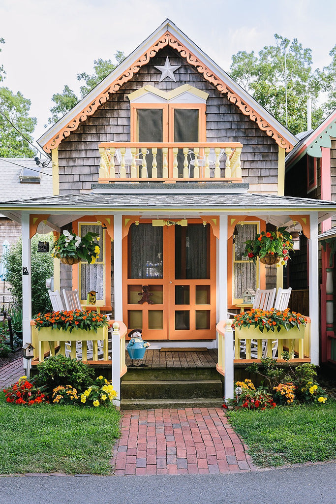 Tour the Pastoral Martha's Vineyard Abode of Designer Ariel Ashe