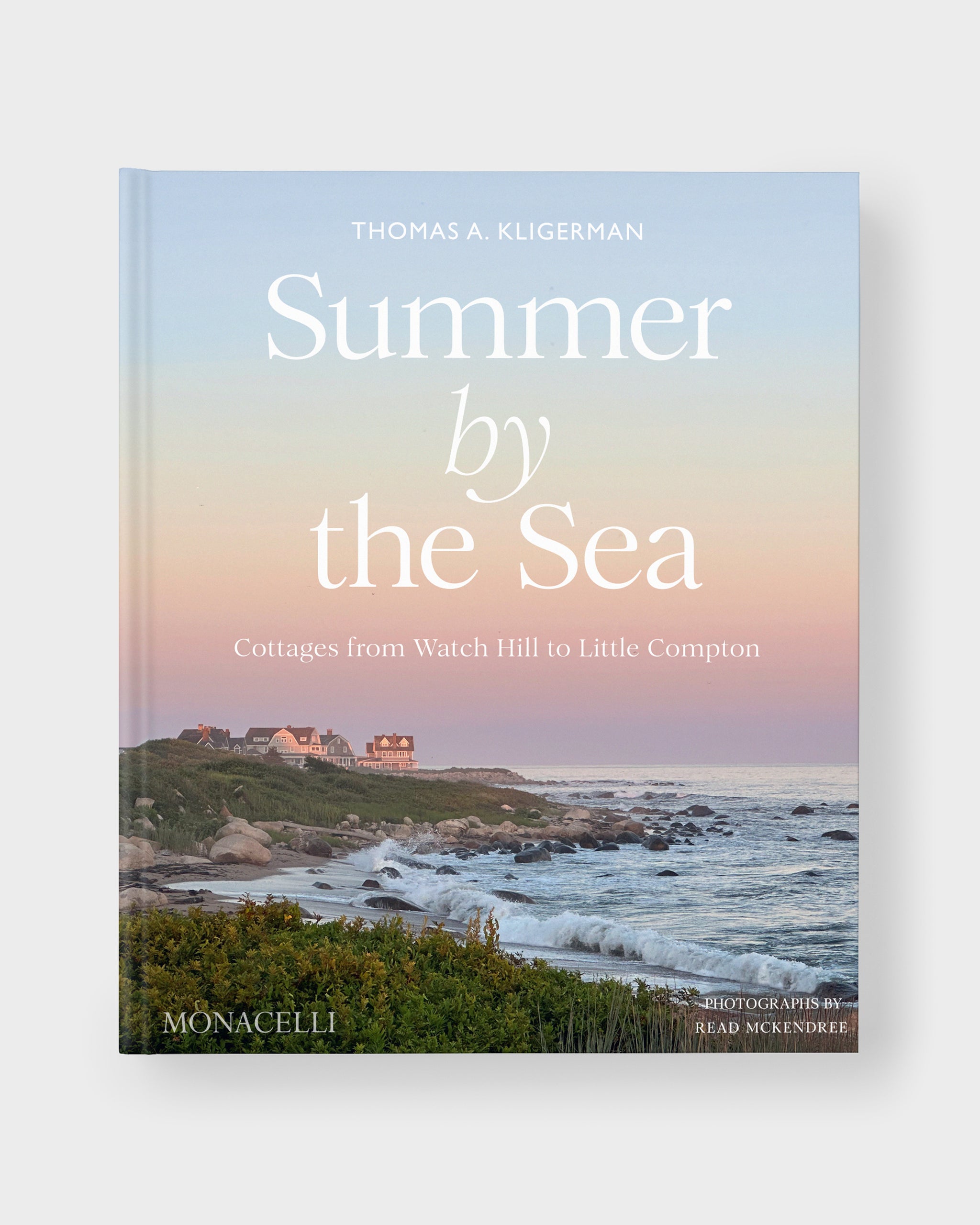 洋書  MADE Summer Summer by the Sea Cottages from Watch Hill to Little Compton