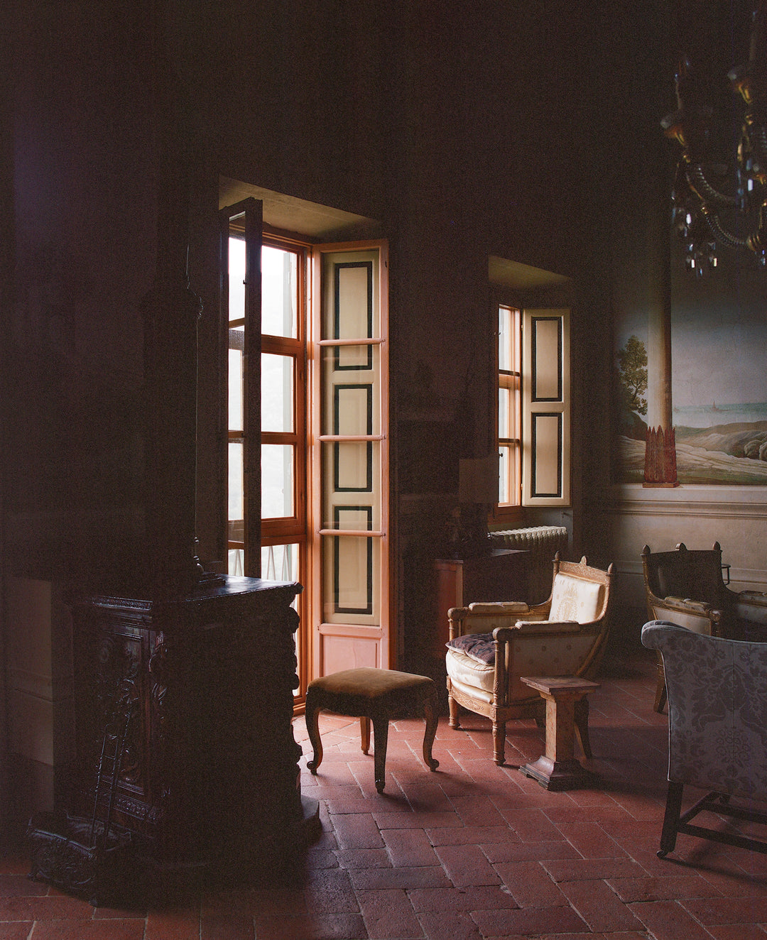 Go Inside Sugar Ray Leonard's Richard Landry-Designed Palisades Villa -  Editorial - Coldwell Banker Global Luxury, image size:1080x1324