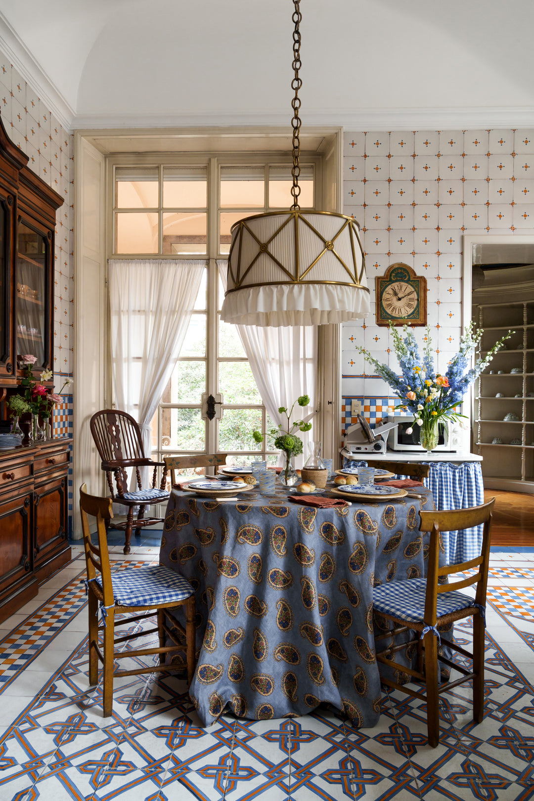 Persia Tablecloth & Napkins Set – Cabana Magazine