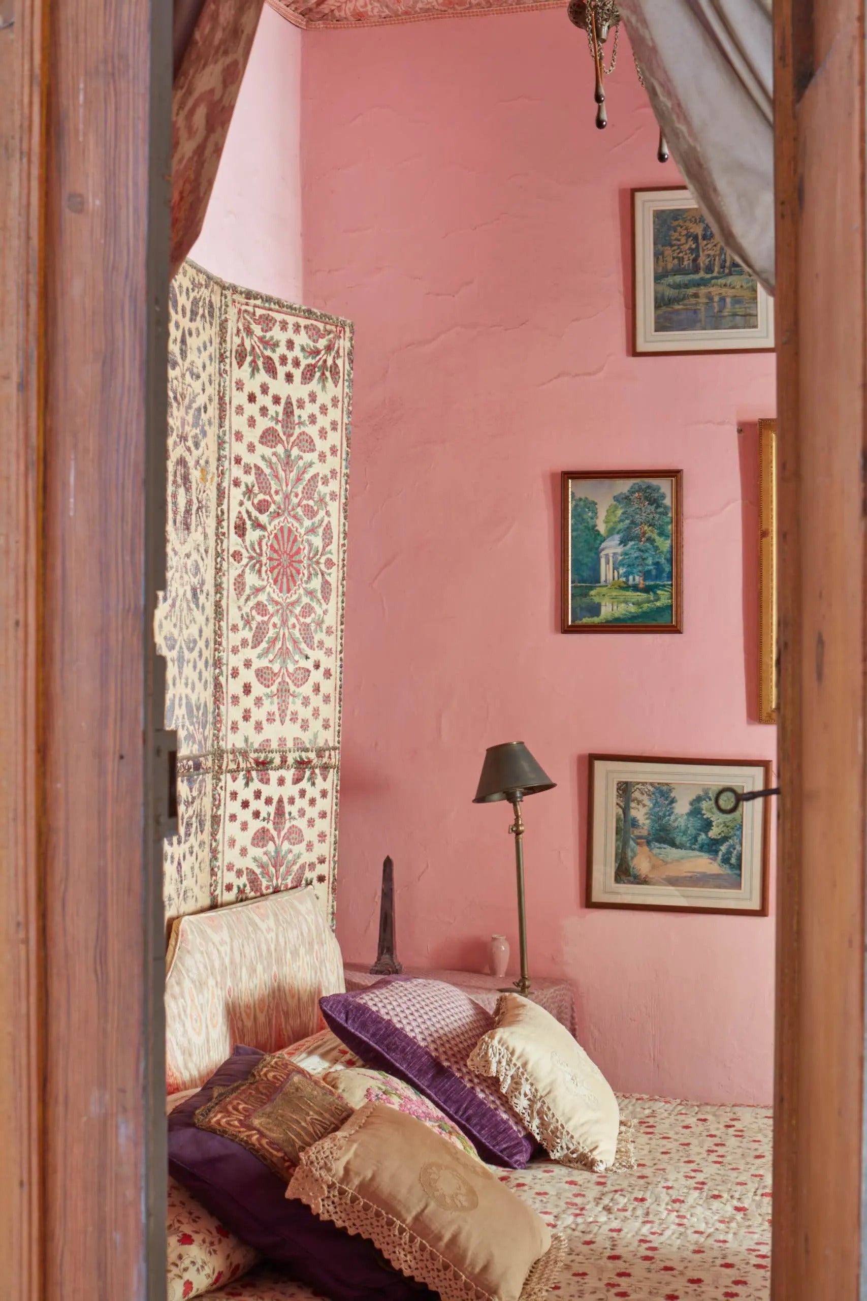 In the Pink: Cabana's Favorite Pink Rooms – Cabana Magazine, image size:1707x2560
